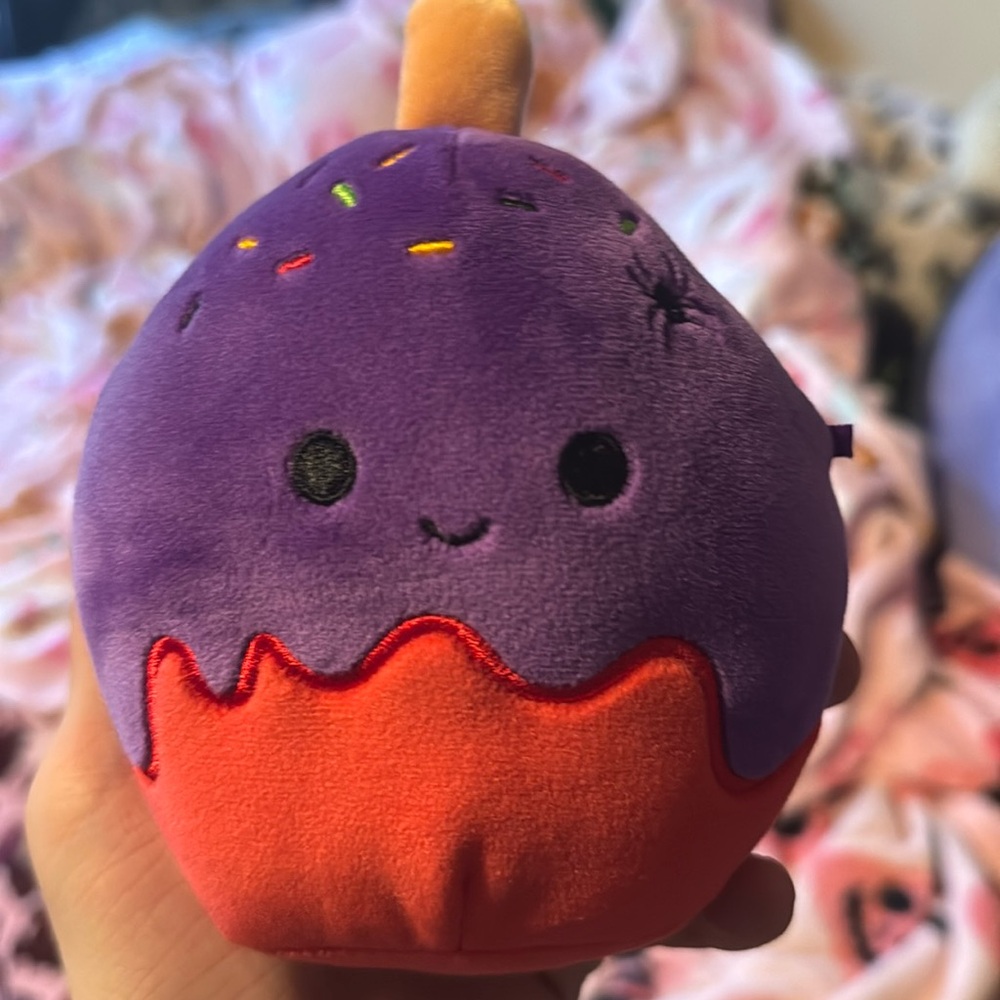 Habib the Caramel apple Halloween squishmallow NWT